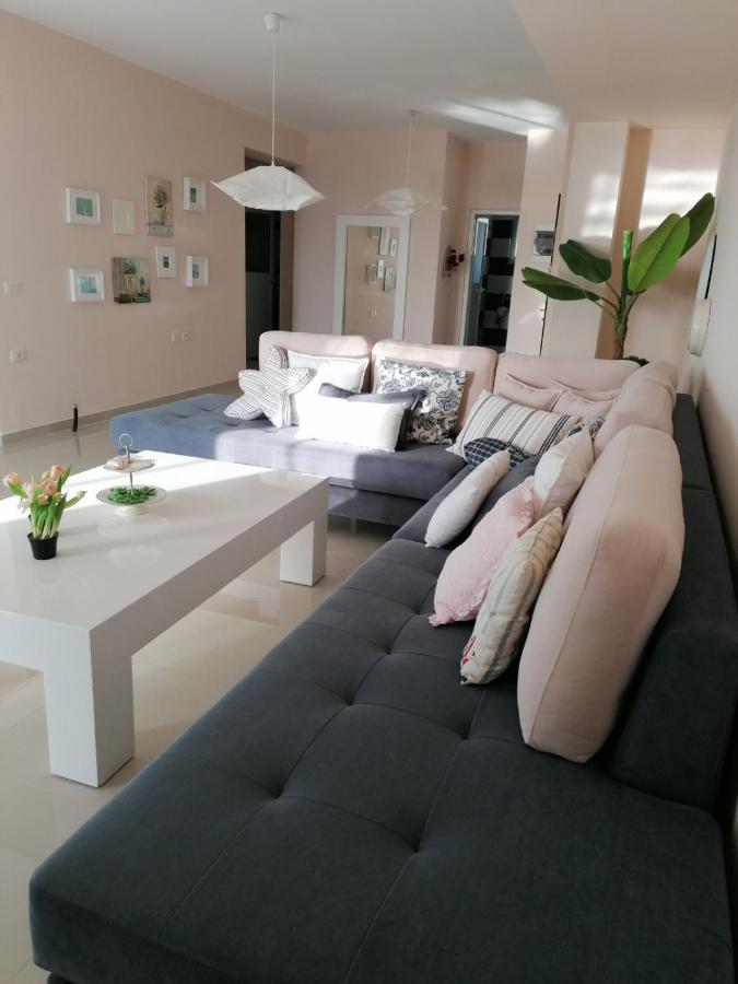 סרנדה Marianna'S Luxury Apartment מראה חיצוני תמונה