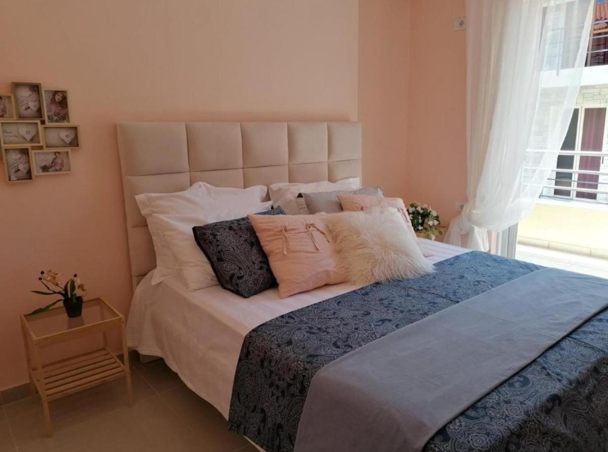 סרנדה Marianna'S Luxury Apartment מראה חיצוני תמונה
